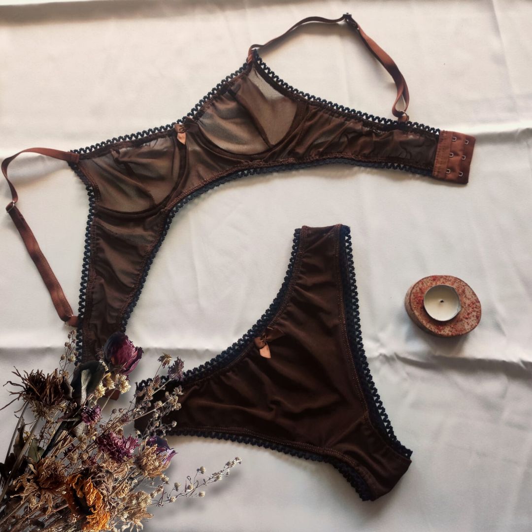 Lingerie Desert Lovers Sutiã com Calcinha Tanga